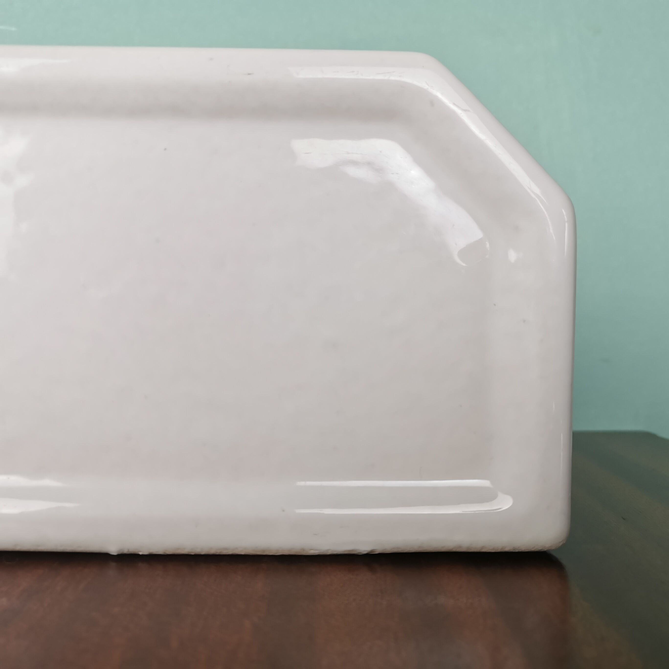 Bathroom shelf art deco