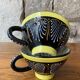 Paire de tasses Henriot Quimper