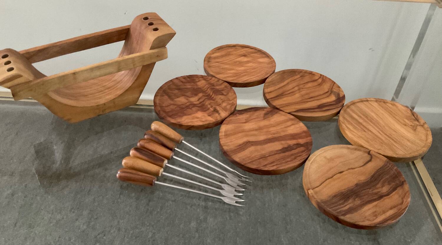 Vintage wooden coaster set