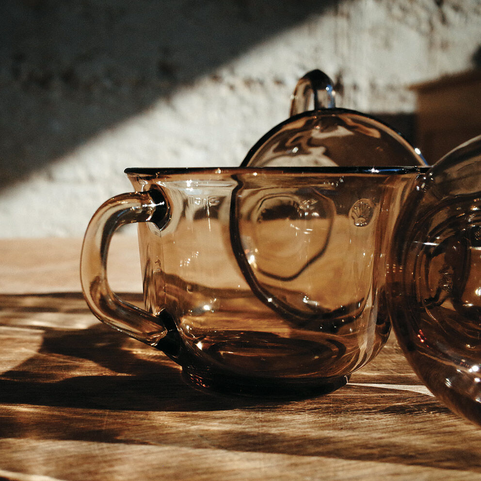 Shell arcoroc coffee cups