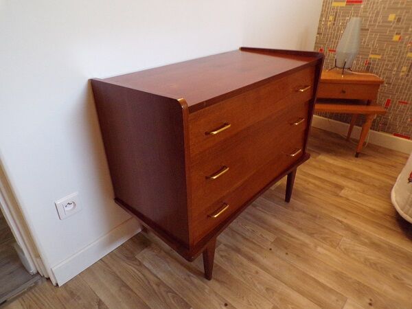Vintage chest of drawers