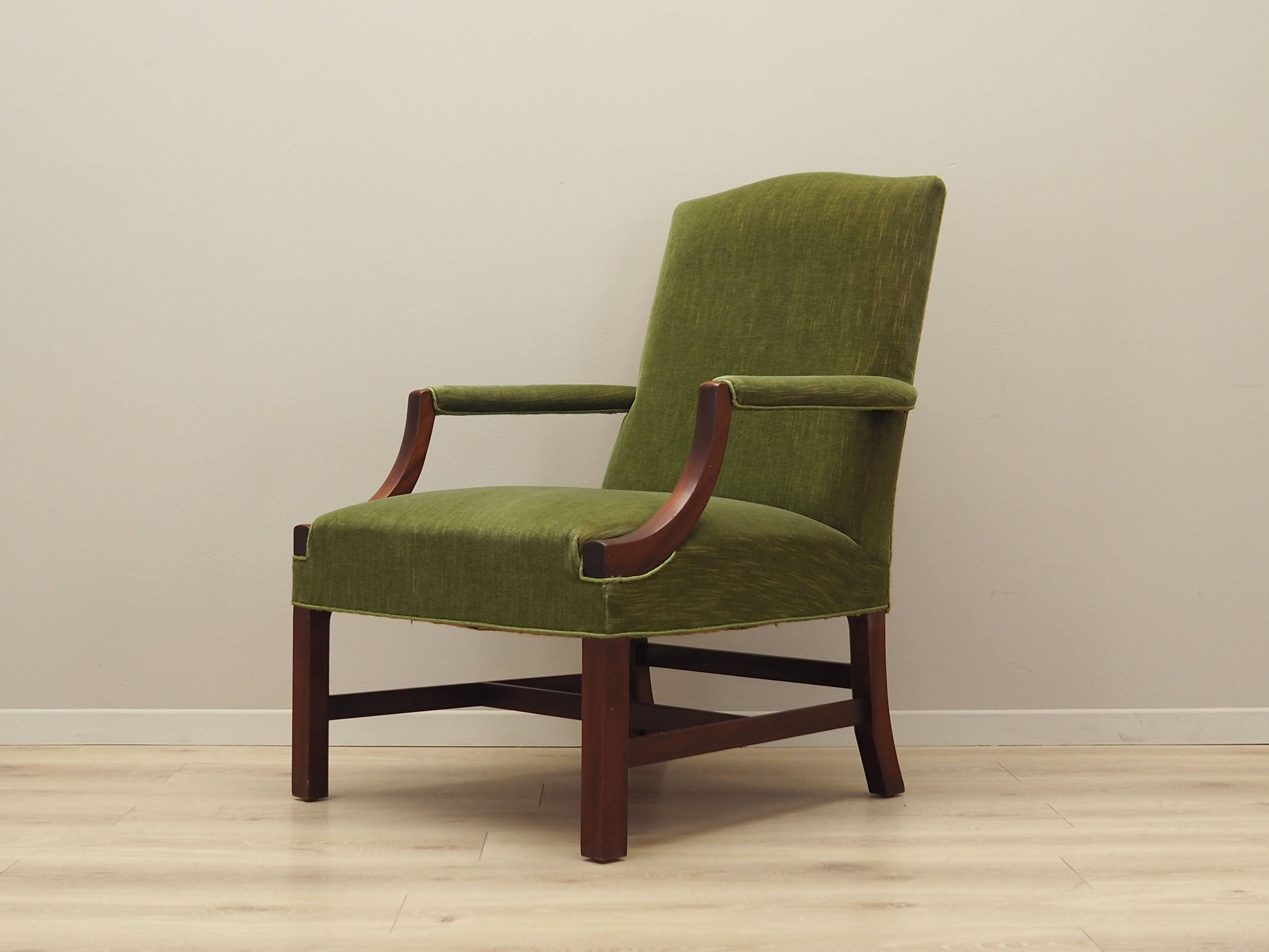Fauteuil en acajou, design danois, années 1970, production : Danemark