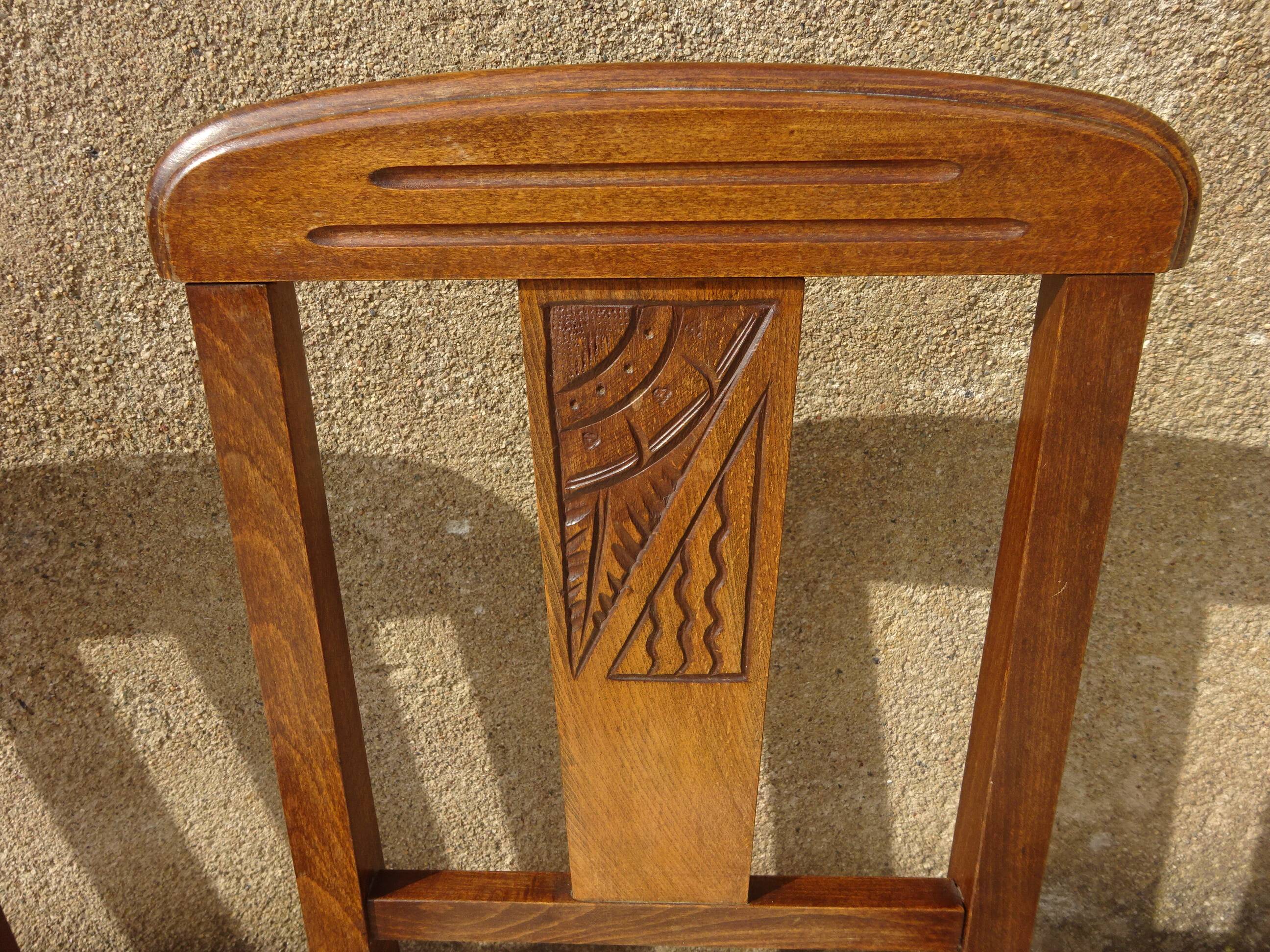 Art Deco chairs, Robur, both.