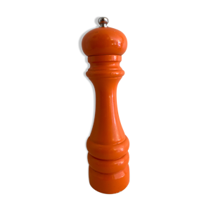 Poivrier en bois orange