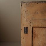 Petit meuble paysan en bois massif, vers 1900