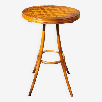 Bistro games table in curved wood, early 20th century