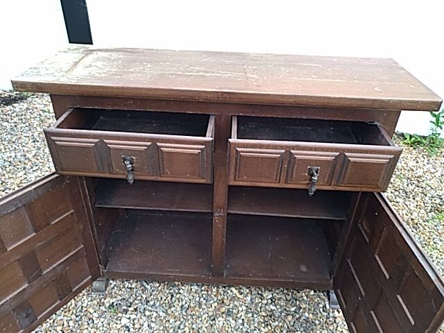Low oak and wrought iron sideboard 18th/19th century