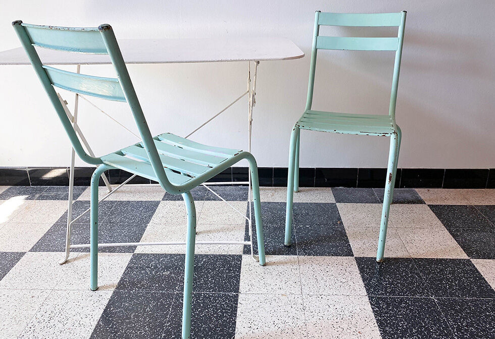 Lot two chairs Tivoli