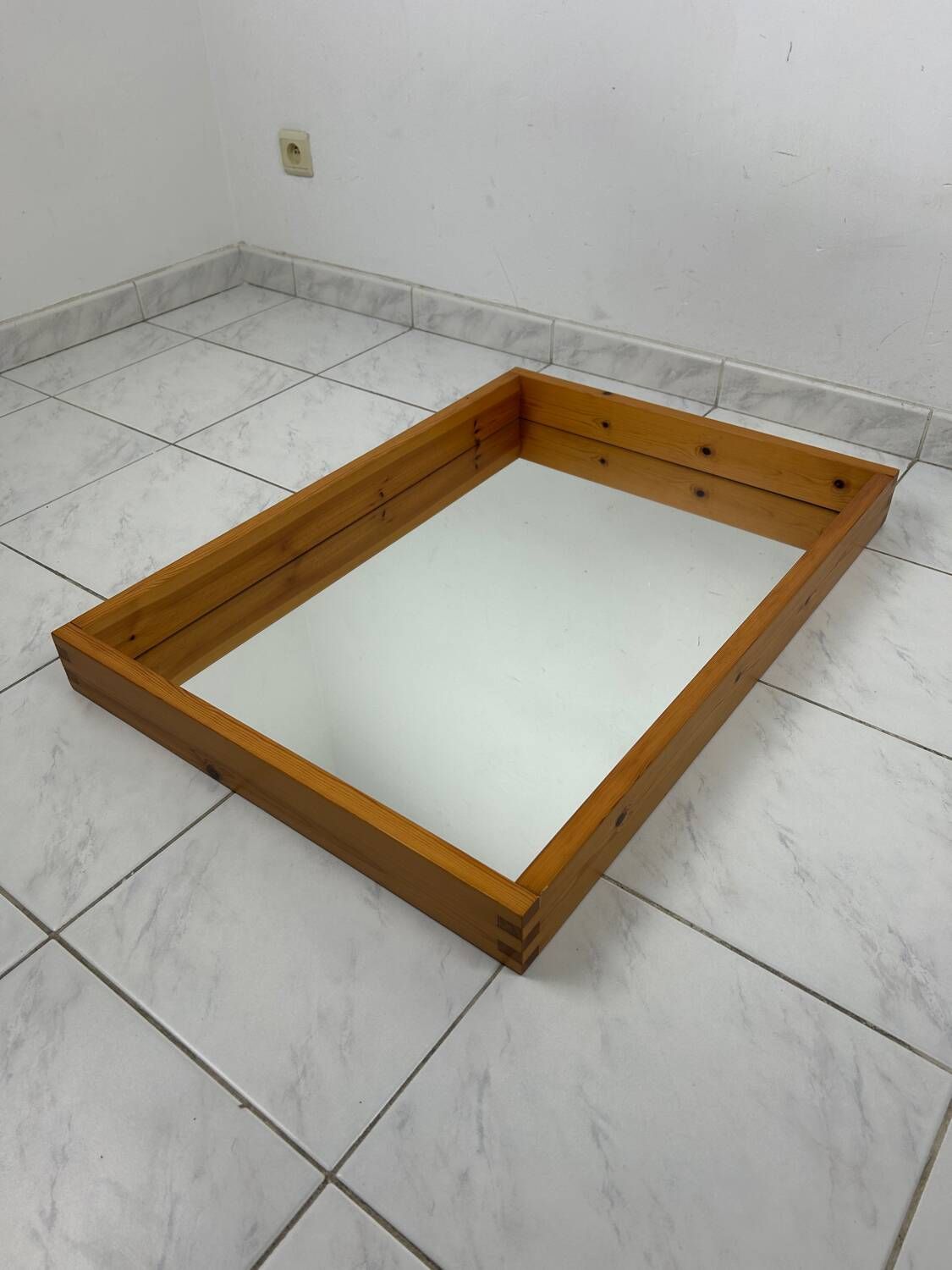 Miroir scandinave vintage en bois de pin