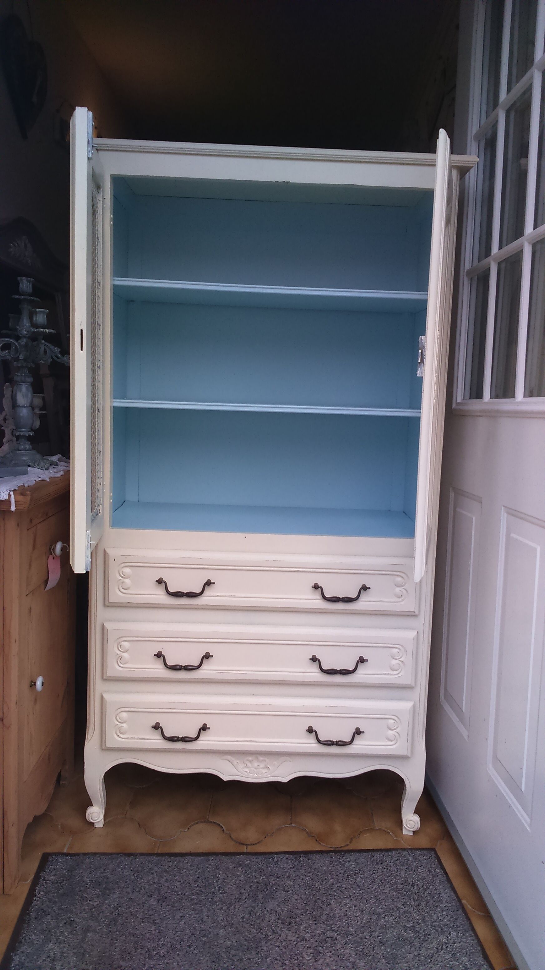 Small wardrobe