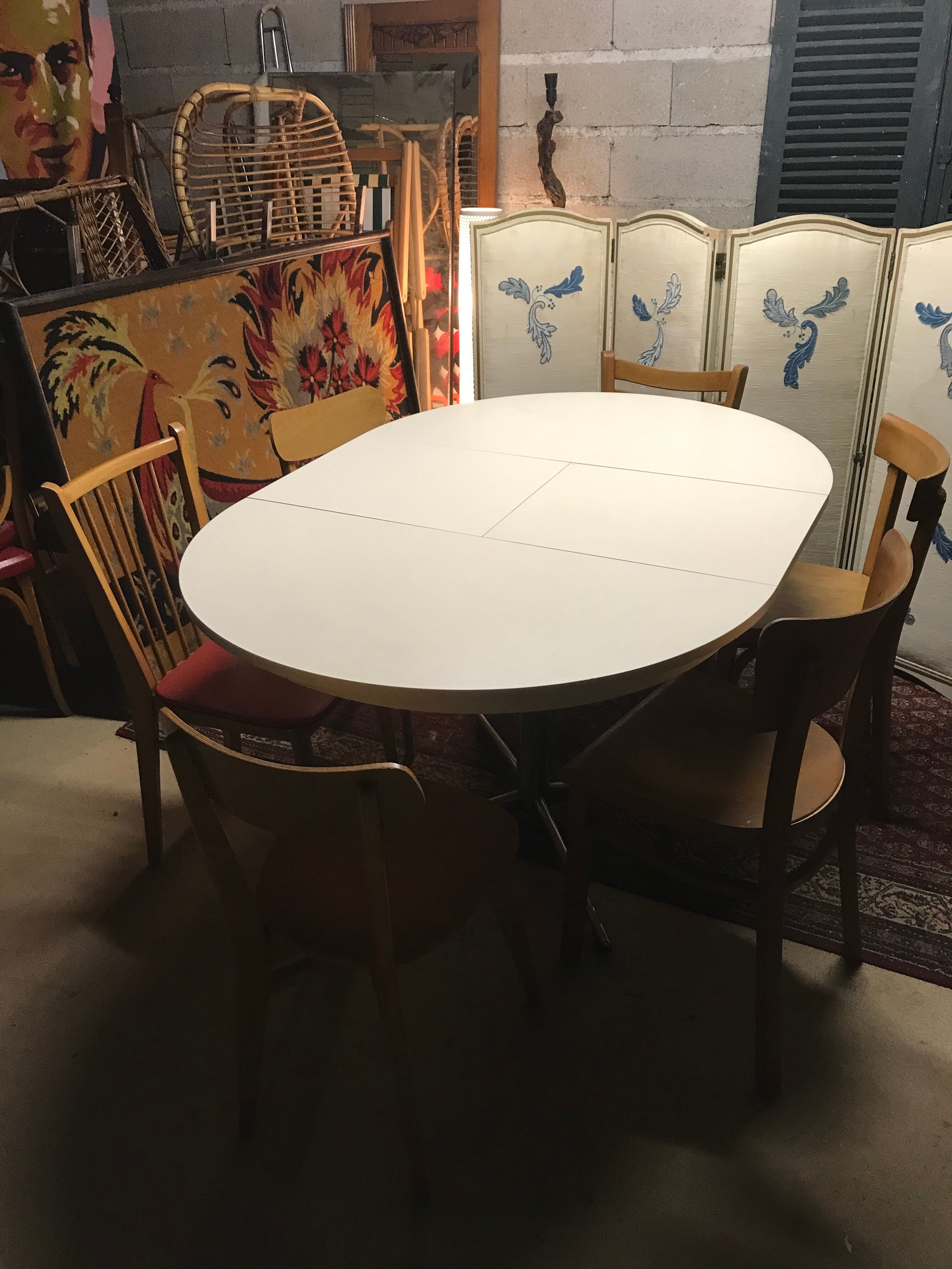Butterfly dining table design 70s