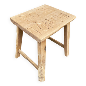 Tabouret bois en chêne massif avec inscription