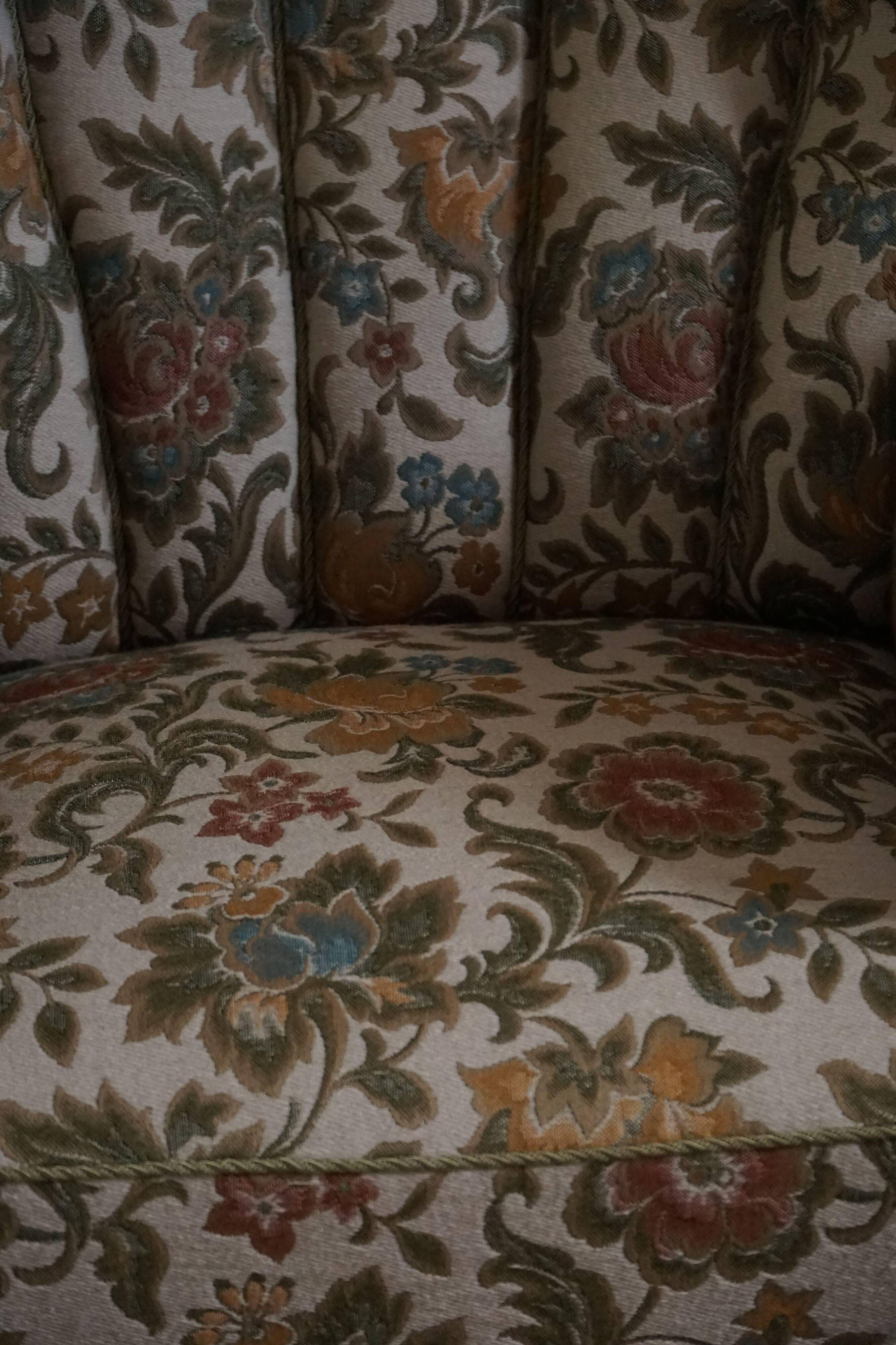 Pair of Danish Art Nouveau armchairs in embroidered floral velvet, 1920s.