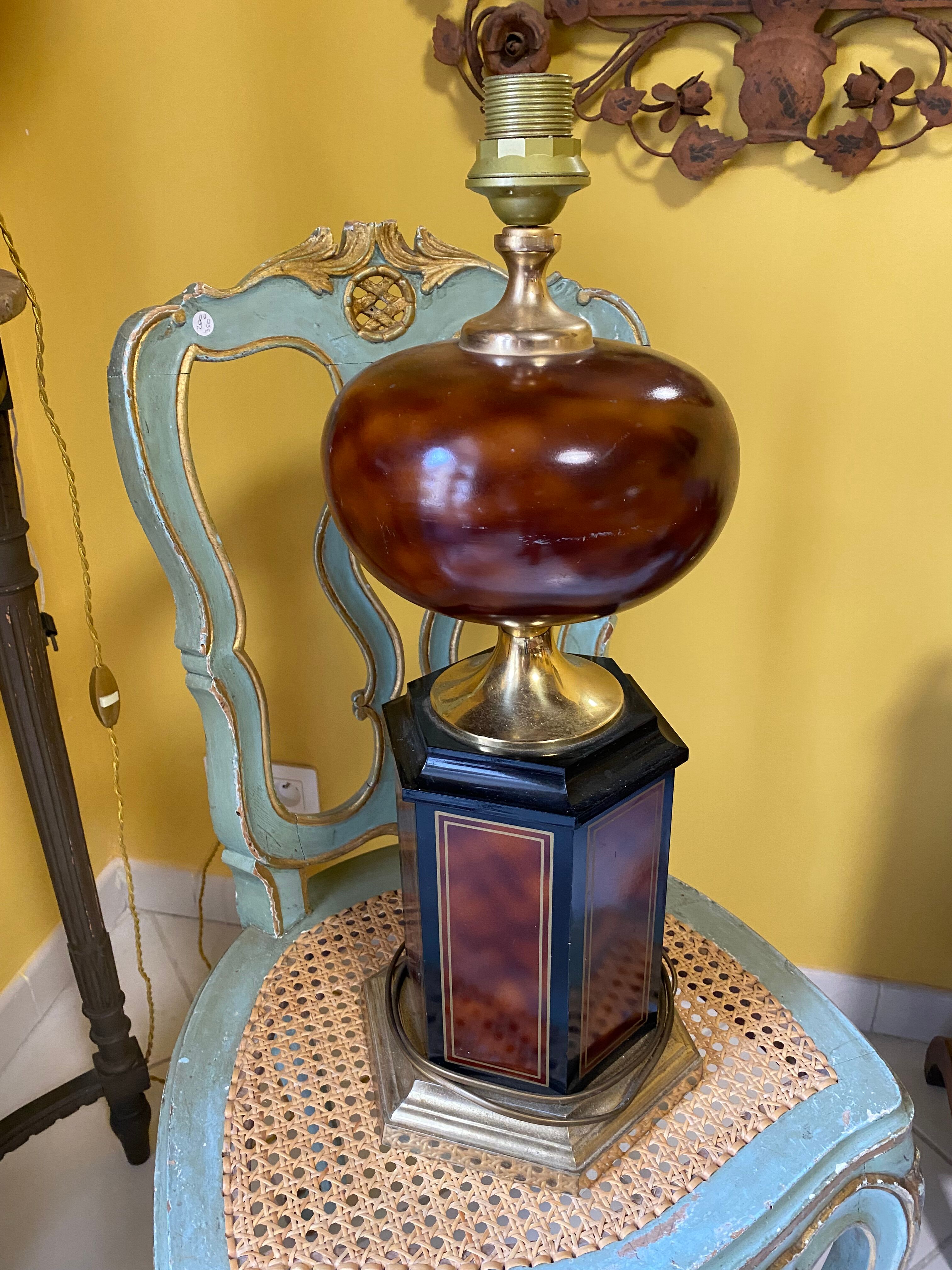 Lamp base in lacquer and metal 1980s