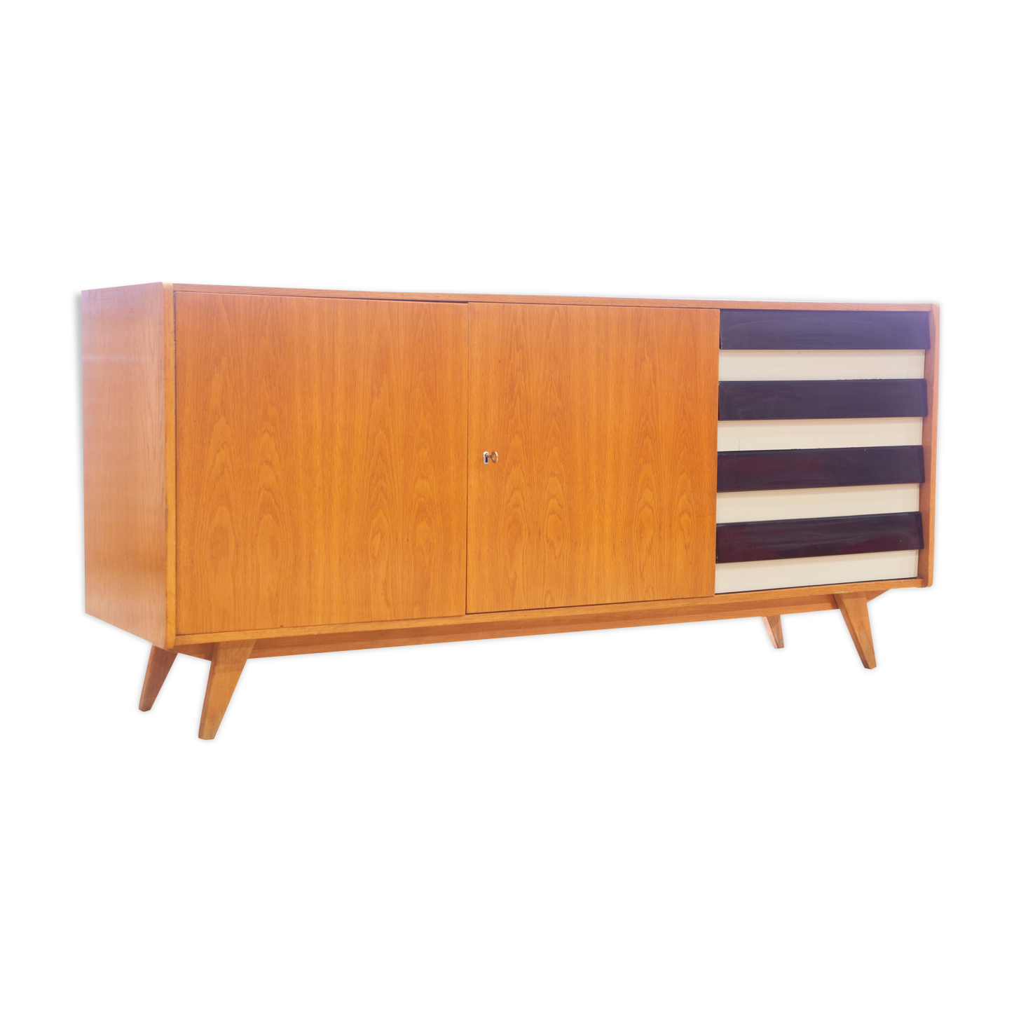 Buffet enfilade U 460 Jiri Jiroutek for Interier Praha