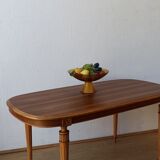 Table ovale décorée en bois Suède.