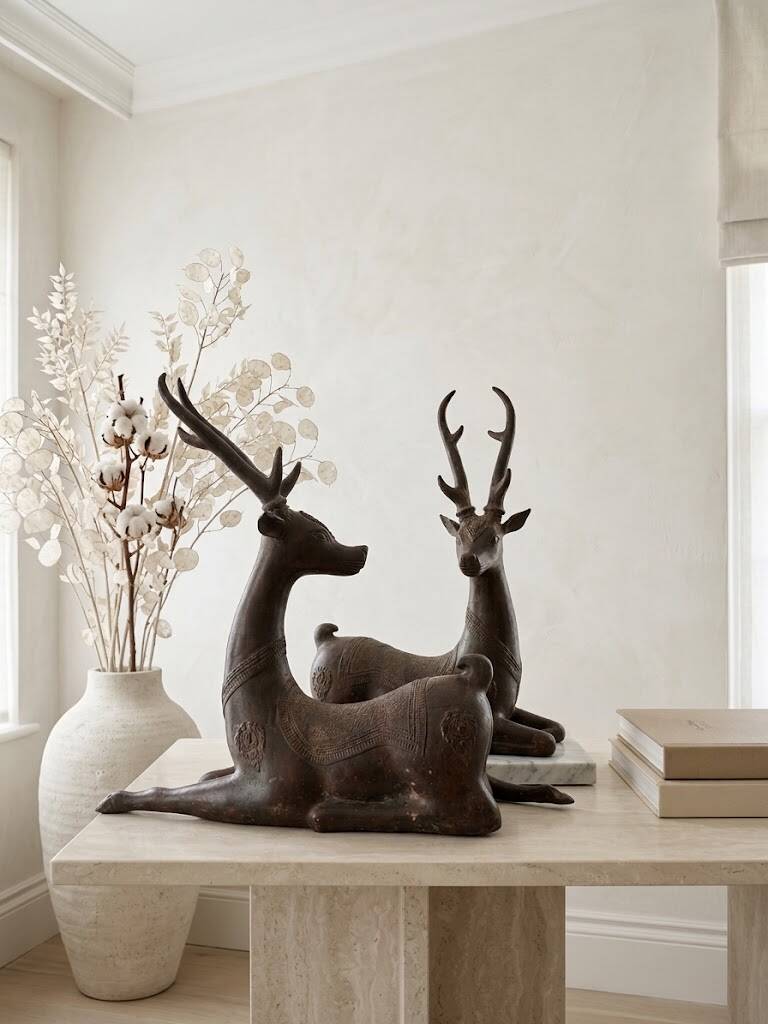Solid bronze deer 20kg (1979), with period sales certificate.