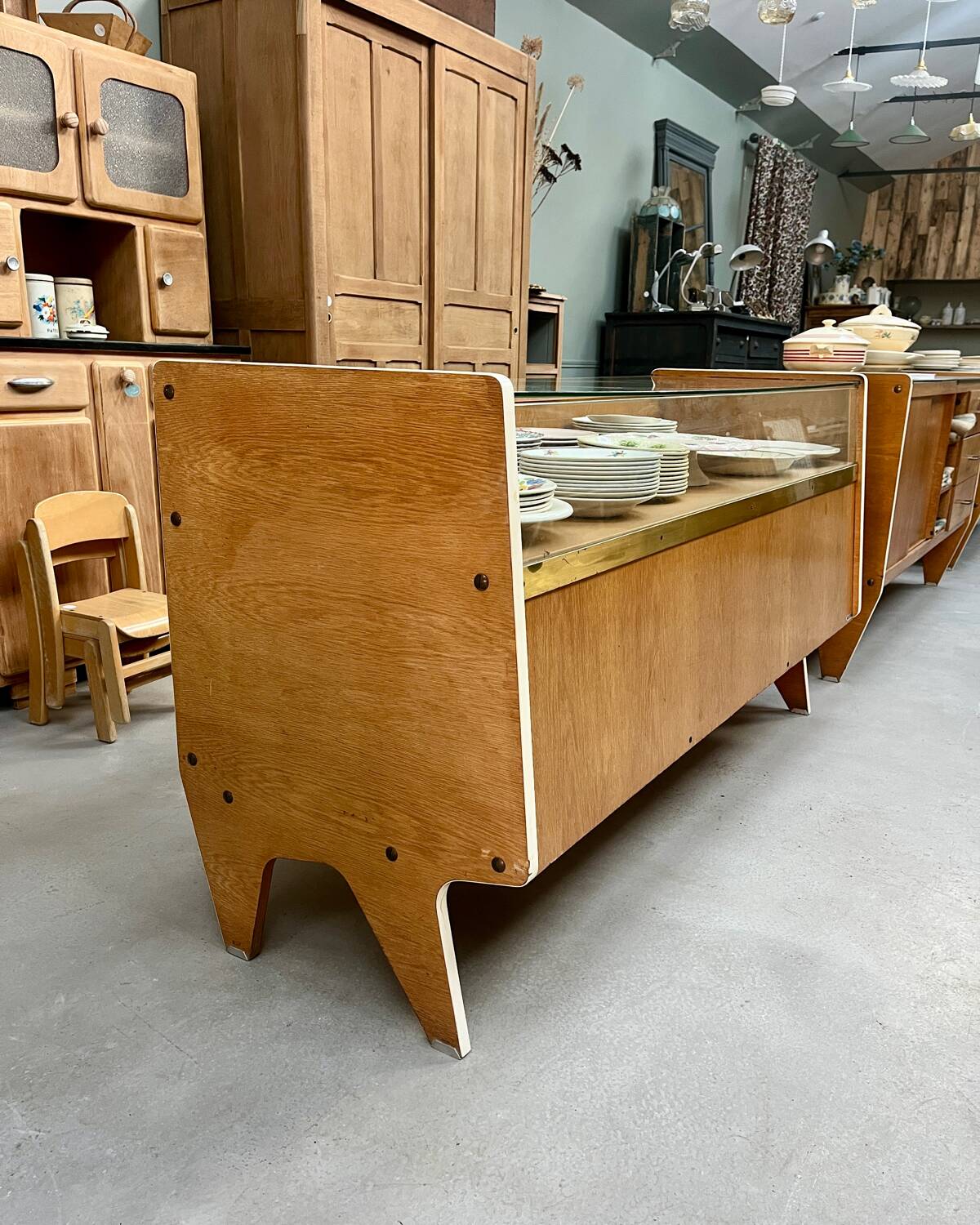 1950s Siegel Paris display counter (renovated)
