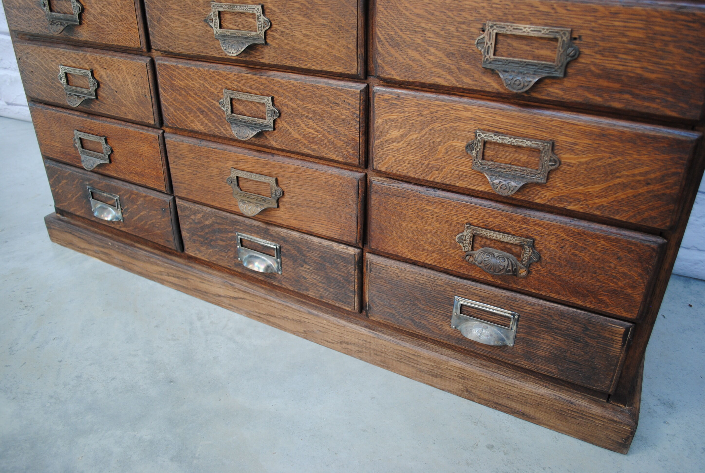 Chouanard notary cabinet