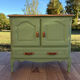 Buffet ancien rénové vert sauge - plateau en chêne