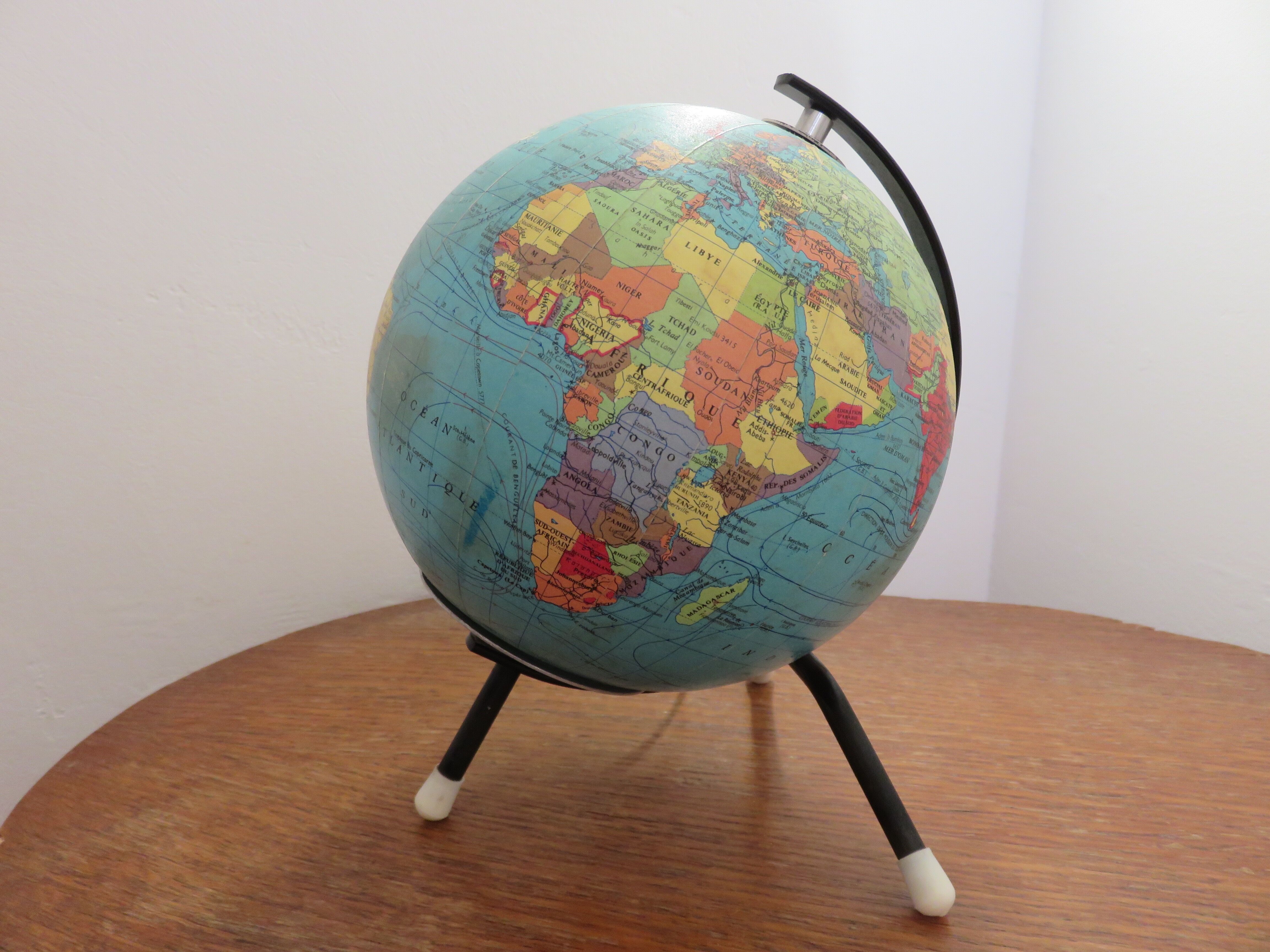 Earth Globe Taride tripod enlightened from the 60s