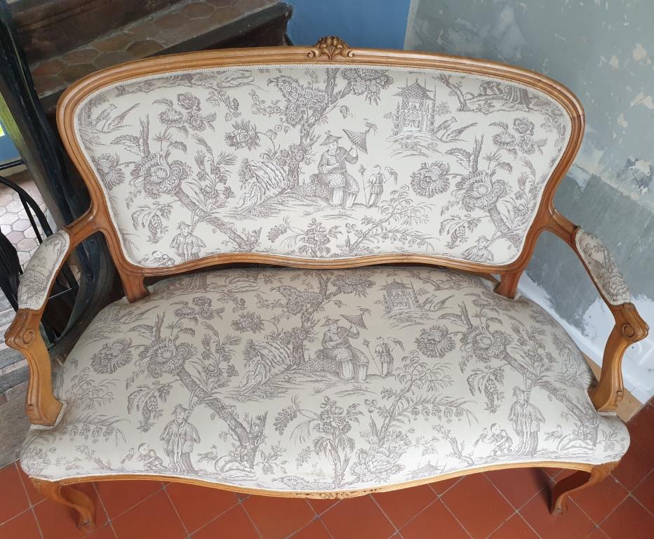 Louis XV style convertible sofa toile de Jouy Chinoiseries