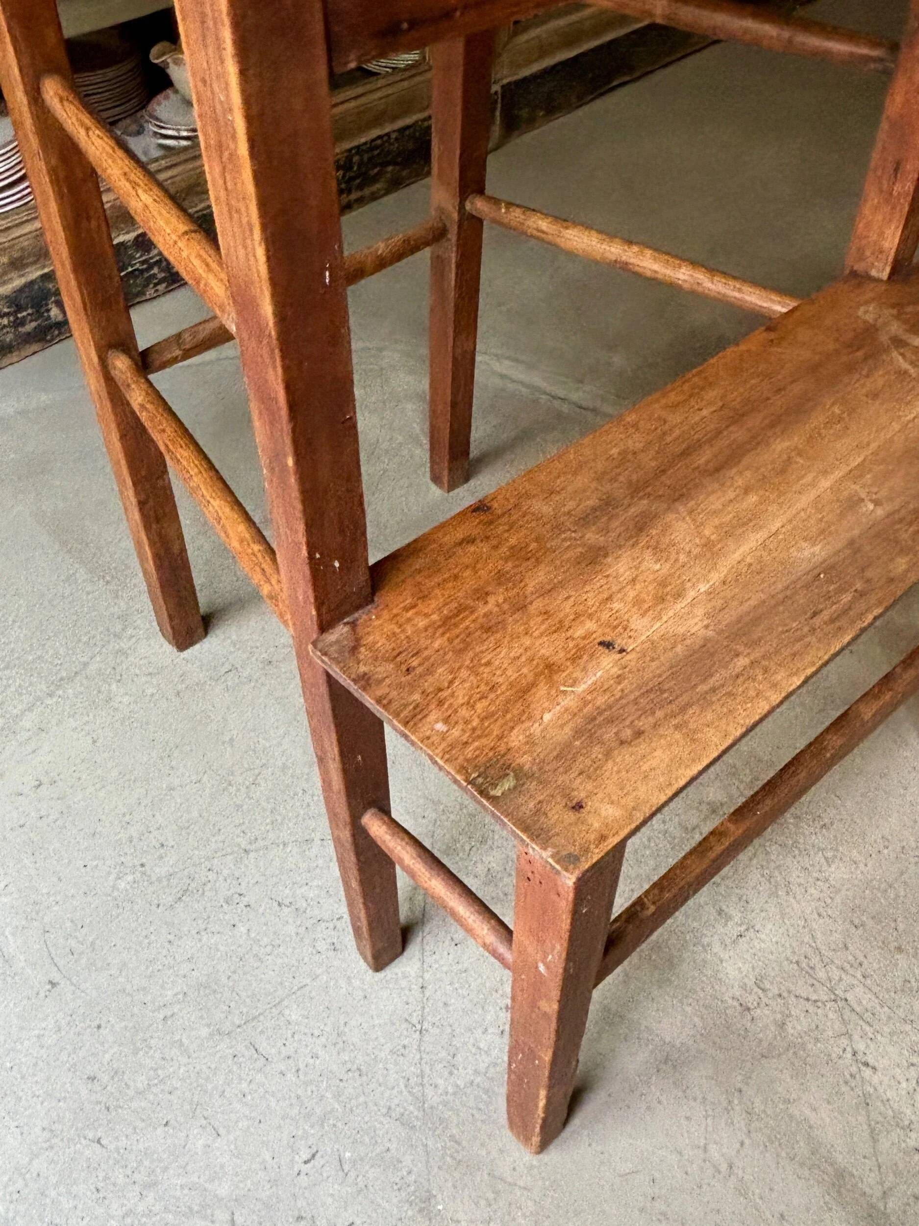 Chaise haute de métier en bois et paille
