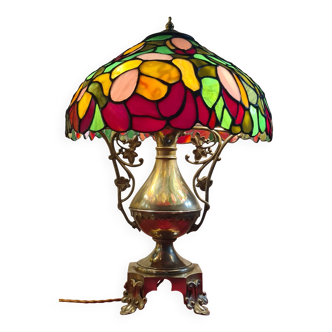 Lampe bronze ancienne et abat jour verre vitrail style tiffany.46x32
