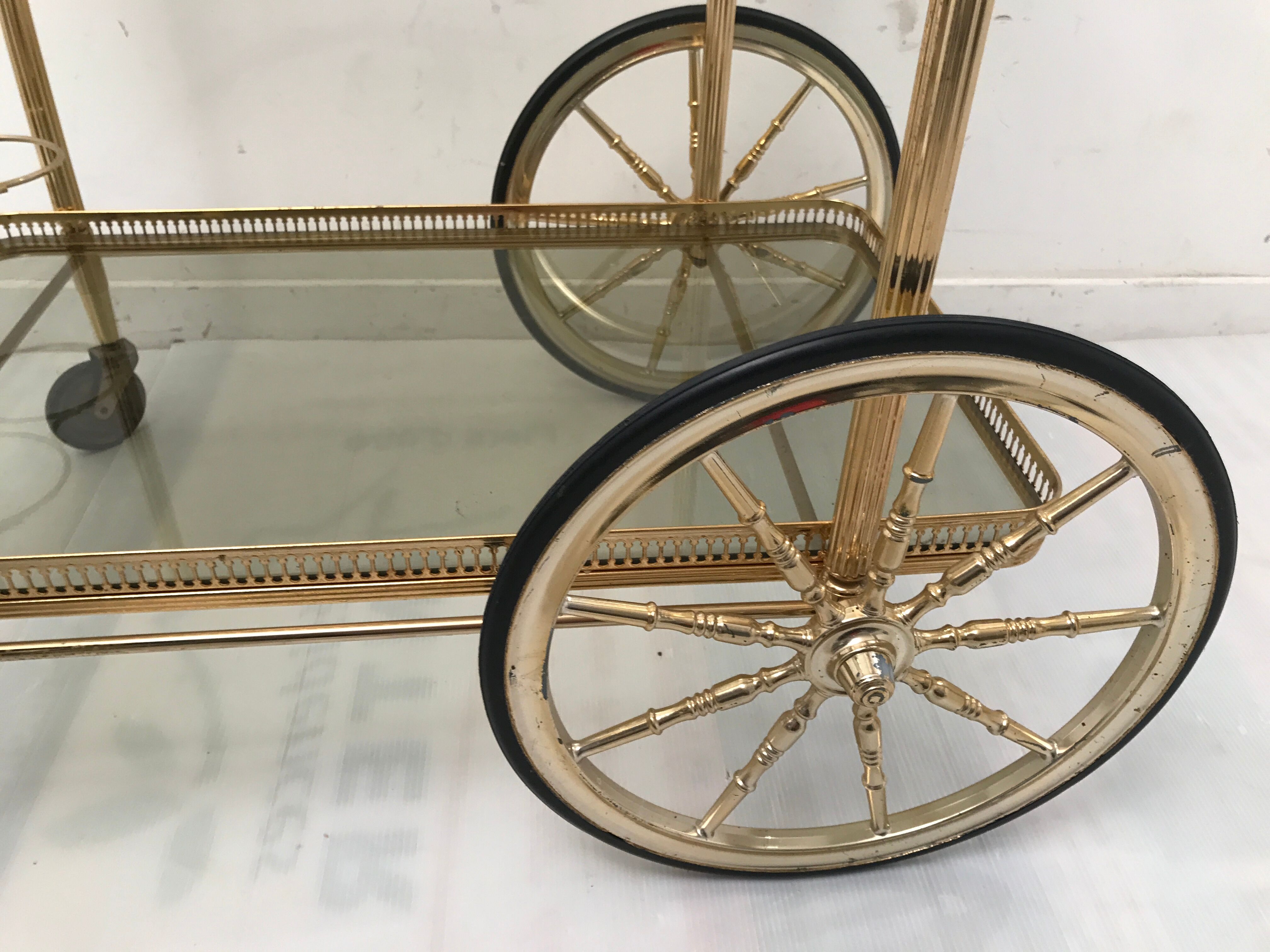 Golden vintage rolling service