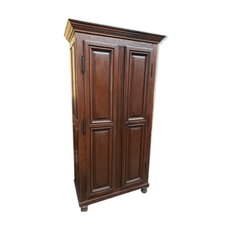 Fine oak cabinet XIX