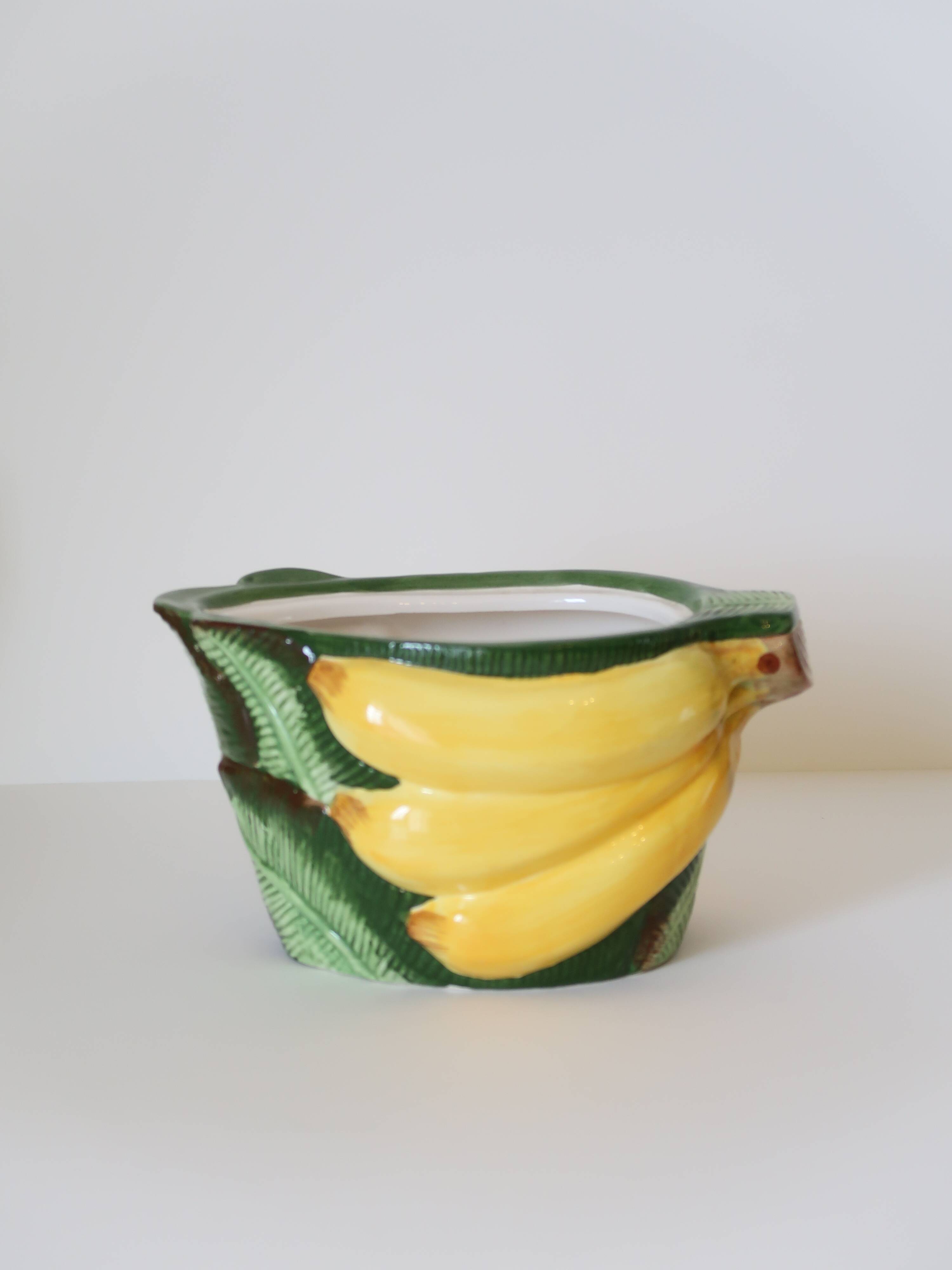 Vintage banana pitcher flat service