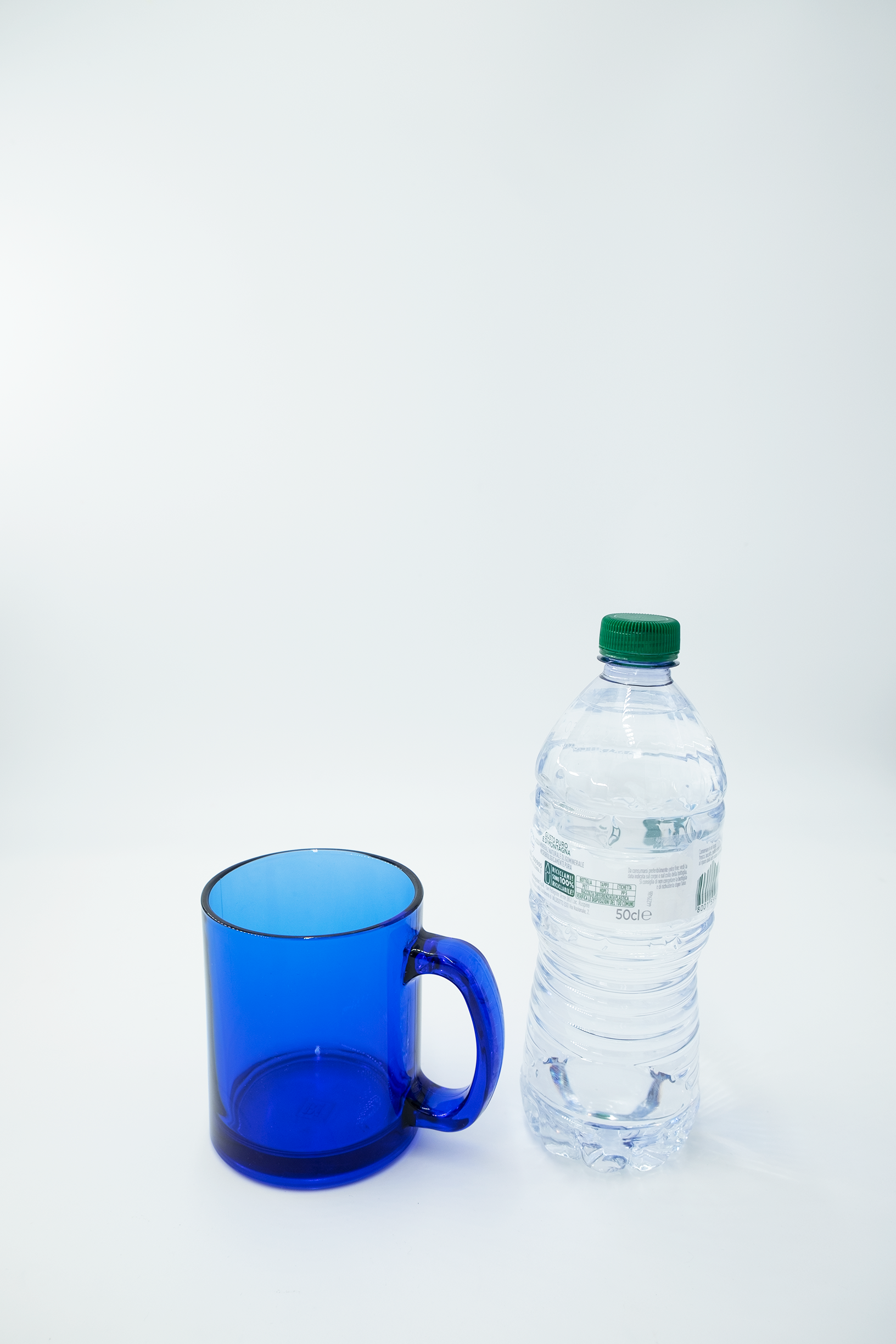 Set of 6 vintage cobalt blue glass coffee cups/mugs