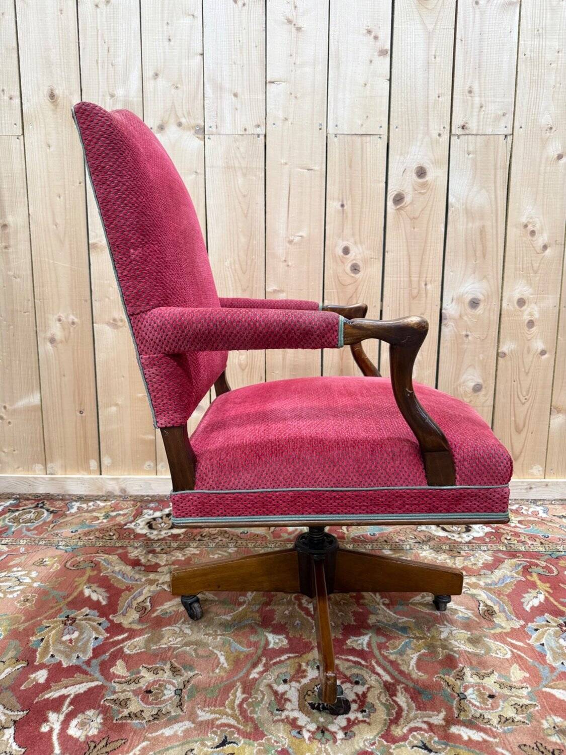 Fauteuil de bureau pivotant – Style Gainsborough – Époque Édouardienne – Bo