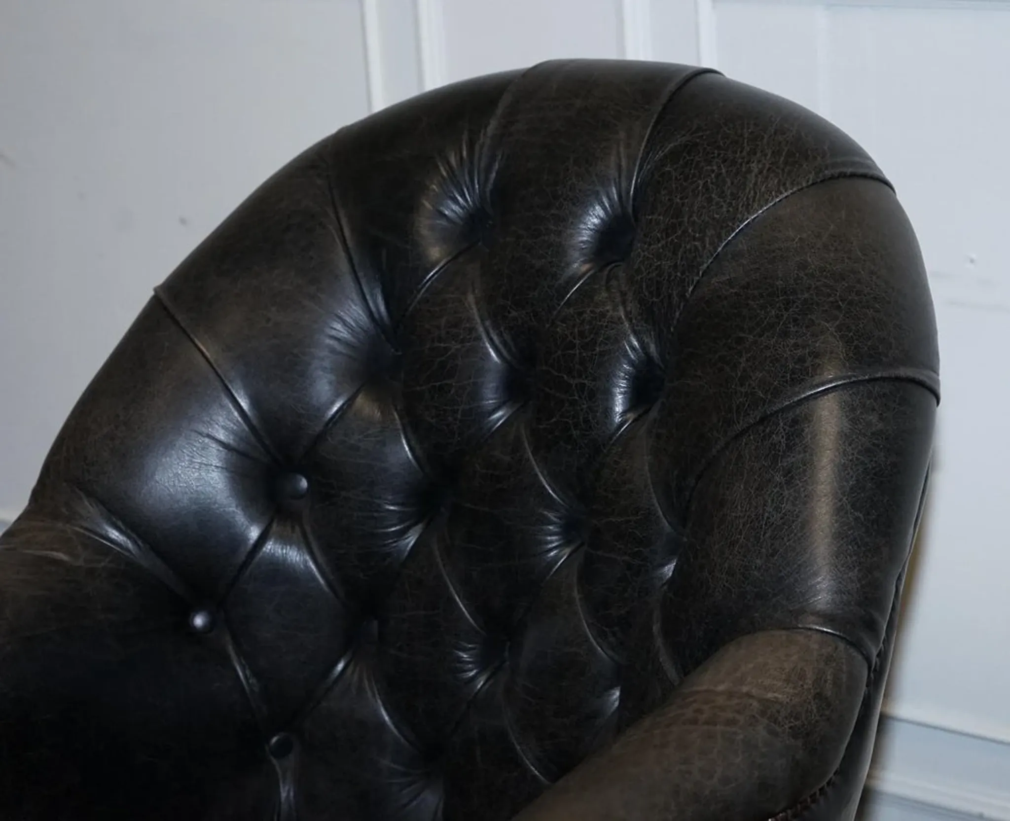 Vintage Chesterfield Chair in Dark Grey Leather