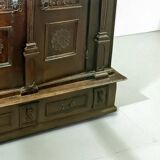 Armoire d’apparat 17e en noyer massif