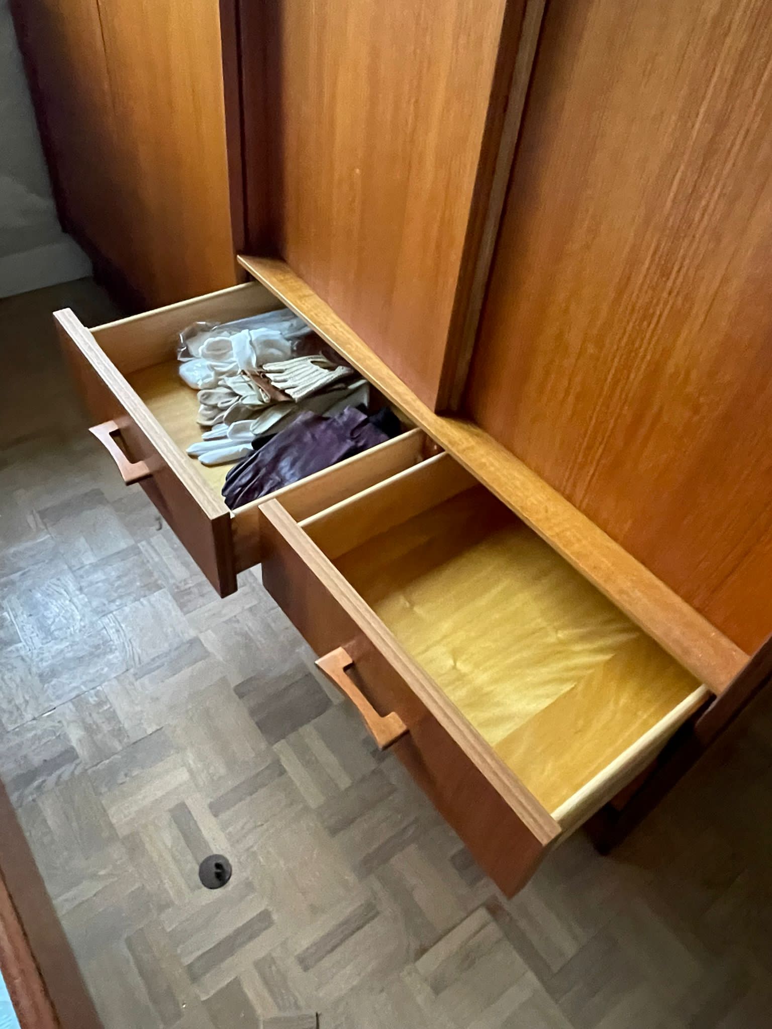 Armoire en teck années 60