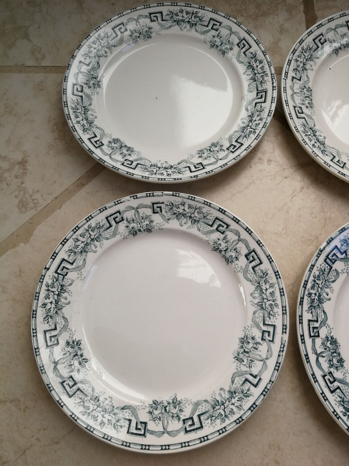 Set of dessert plates Moulins des Loups and Hamage