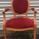 Paire de fauteuils médaillon