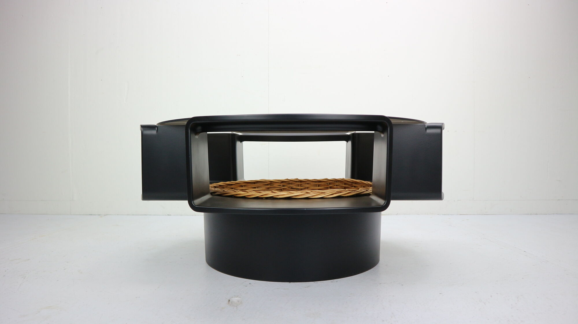 Space Age Ufo coffee table by Jean Maneval, Meubilier De France, 1960