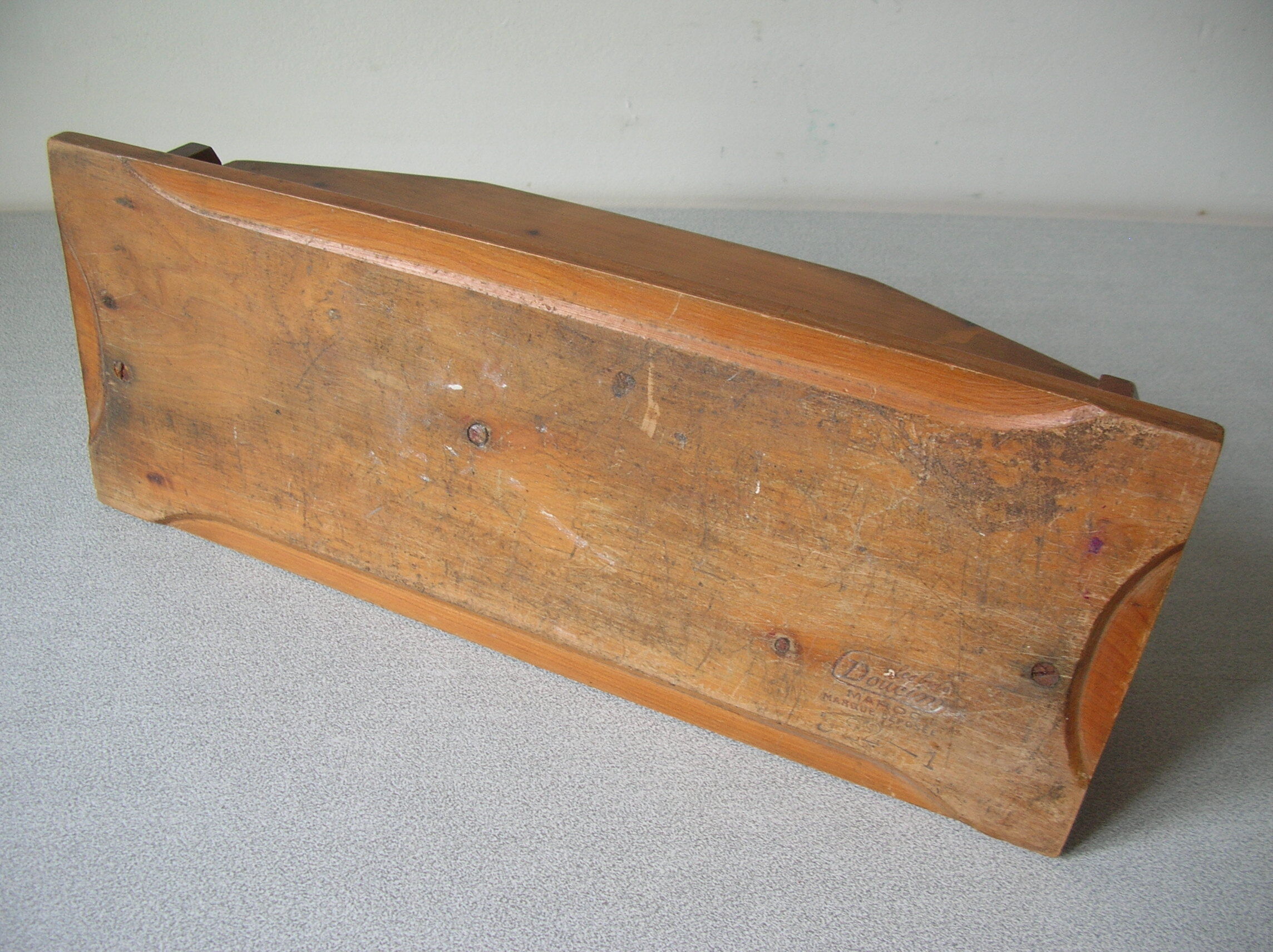 Ancien range courrier porte lettre Art Déco signé les bois Doucim Maroc déco bureau vintage