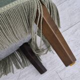 Fauteuil danois des années 1970, état d'origine, tissu d'ameublement velours, pieds en hêtre.