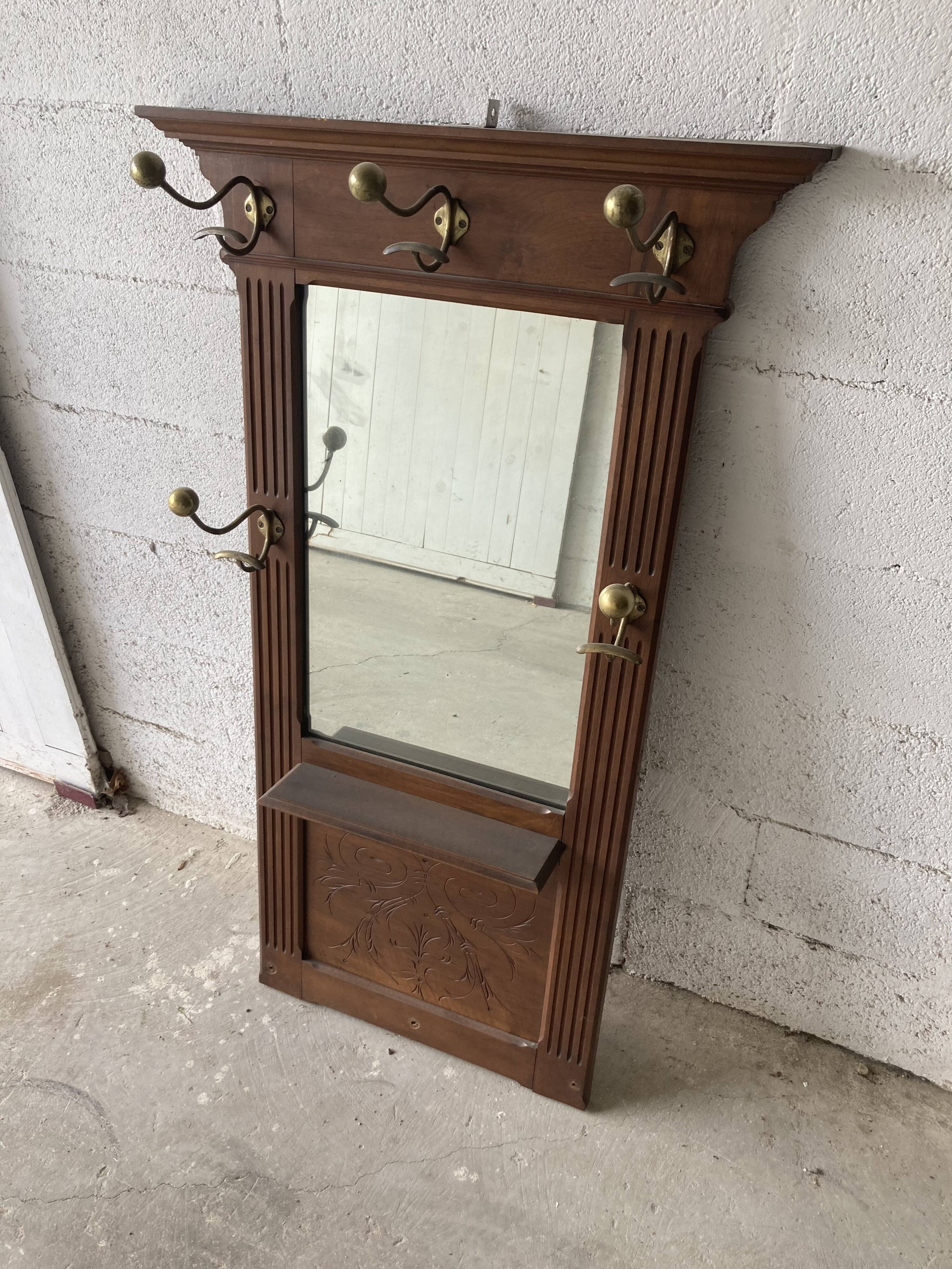 Cloakroom Coat rack with vintage mirror