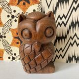 Hibou en bois sculpté