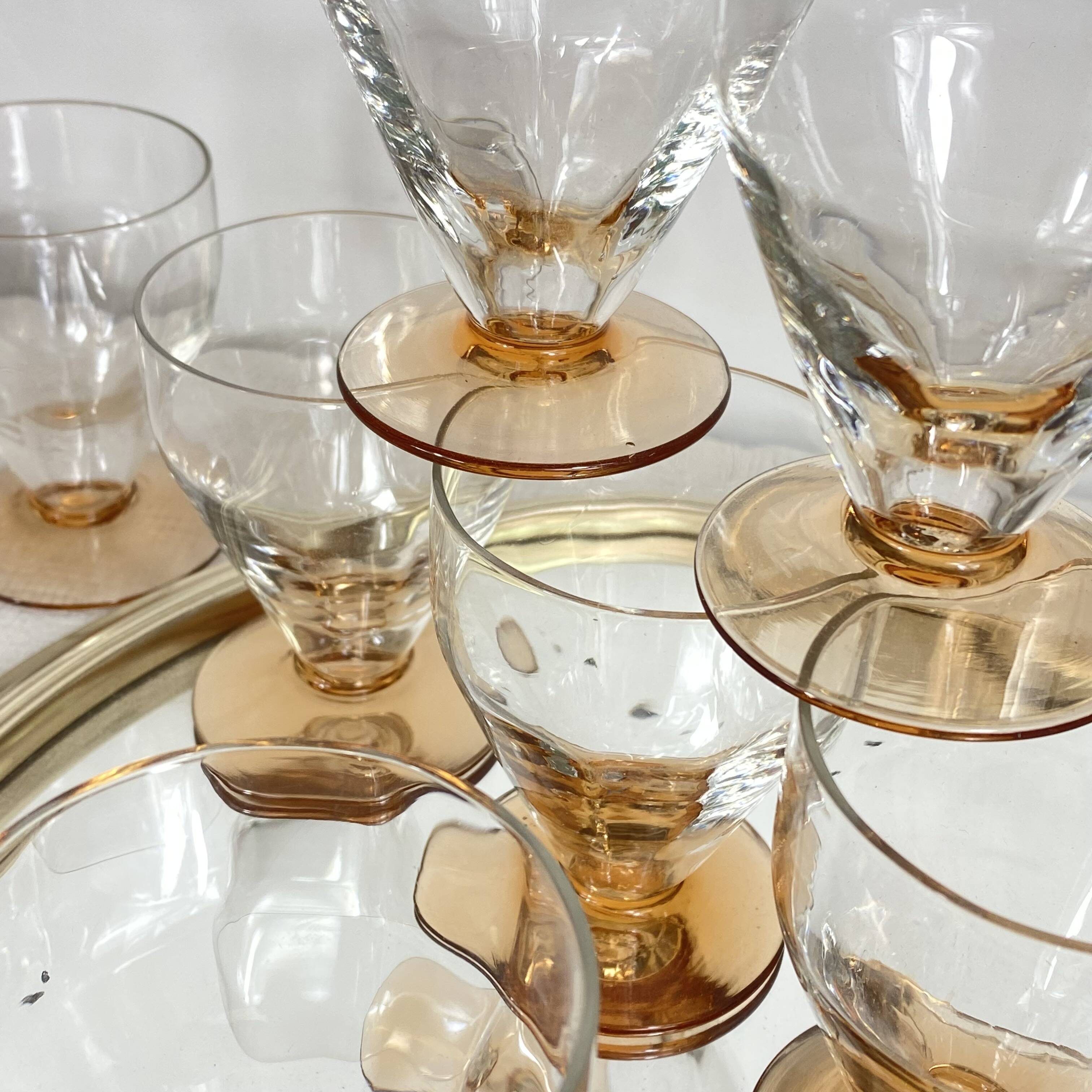 9 Art Deco wine or water glasses with amber stems, 9 cl.