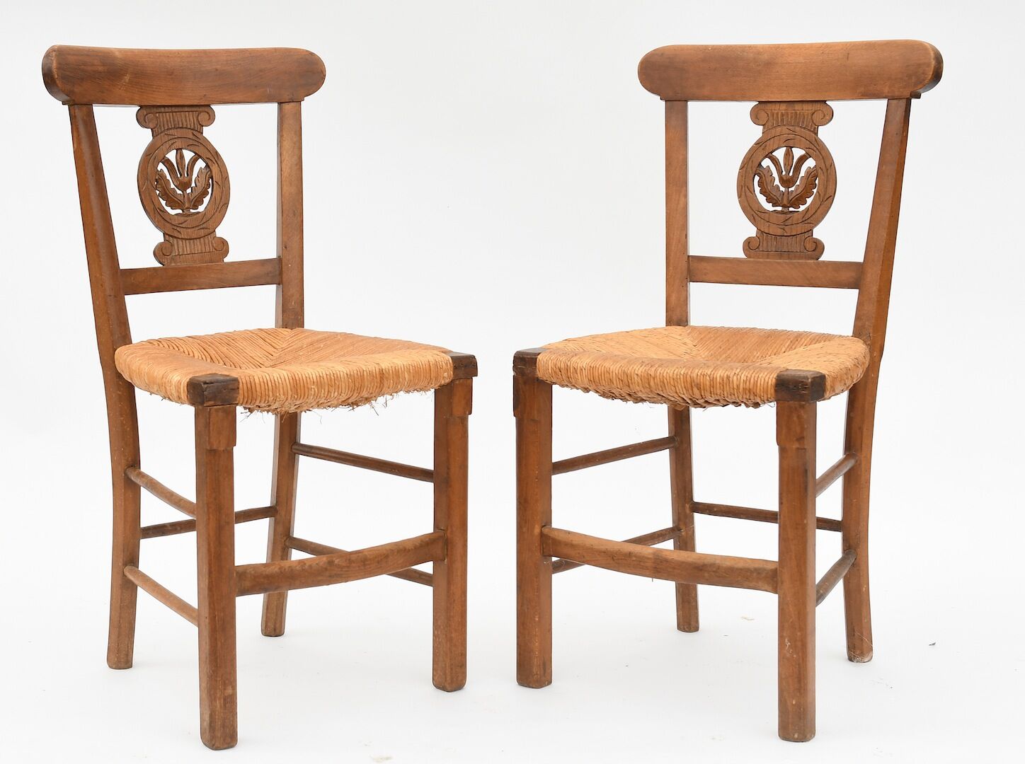 Series of 6 mulched chairs