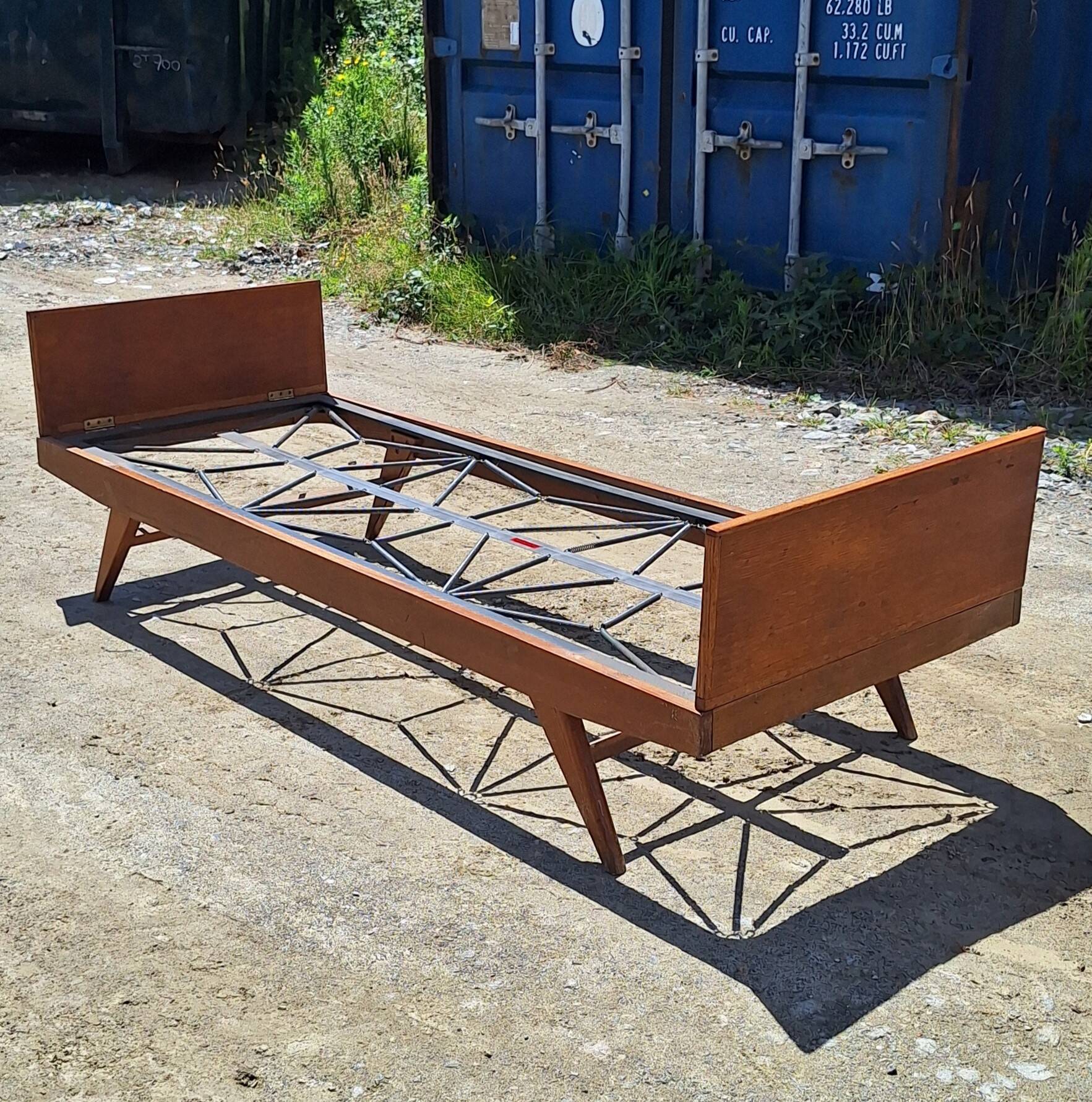 Daybed/Daybed, "Day and Night" model, Free Span