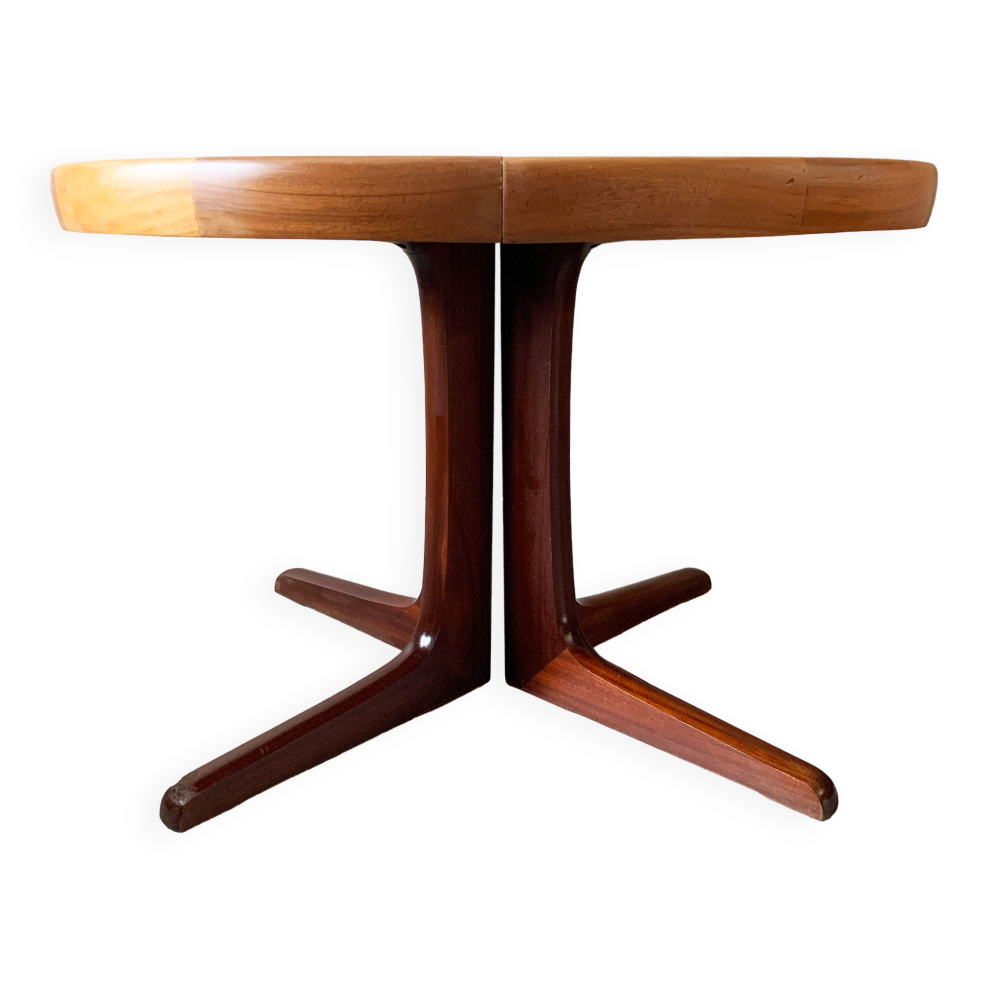 Vintage round Scandinavian table with extendable star center leg