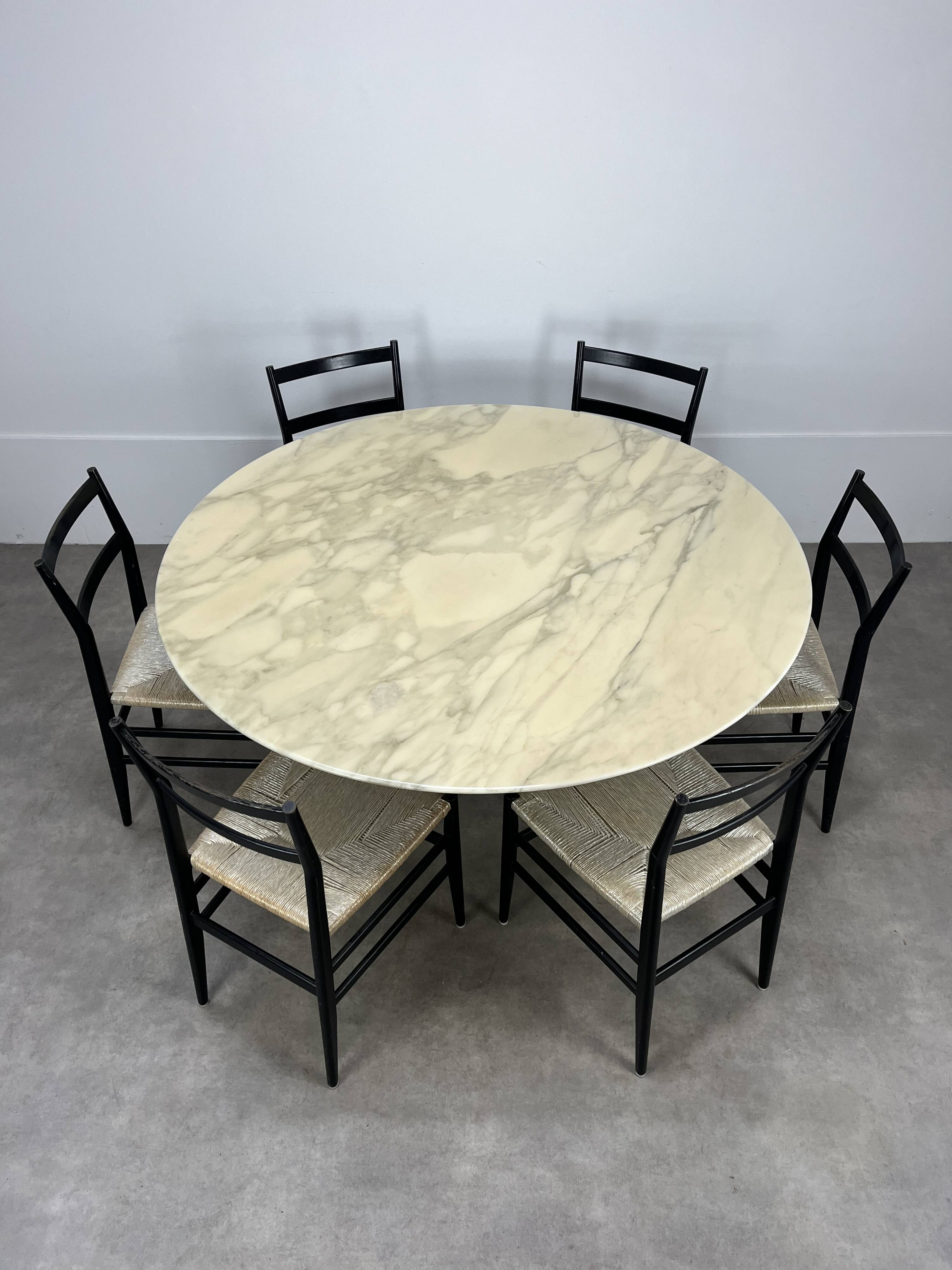 Roche Bobois round marble table for 6 people, 1970s