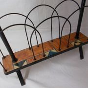 Magazine table