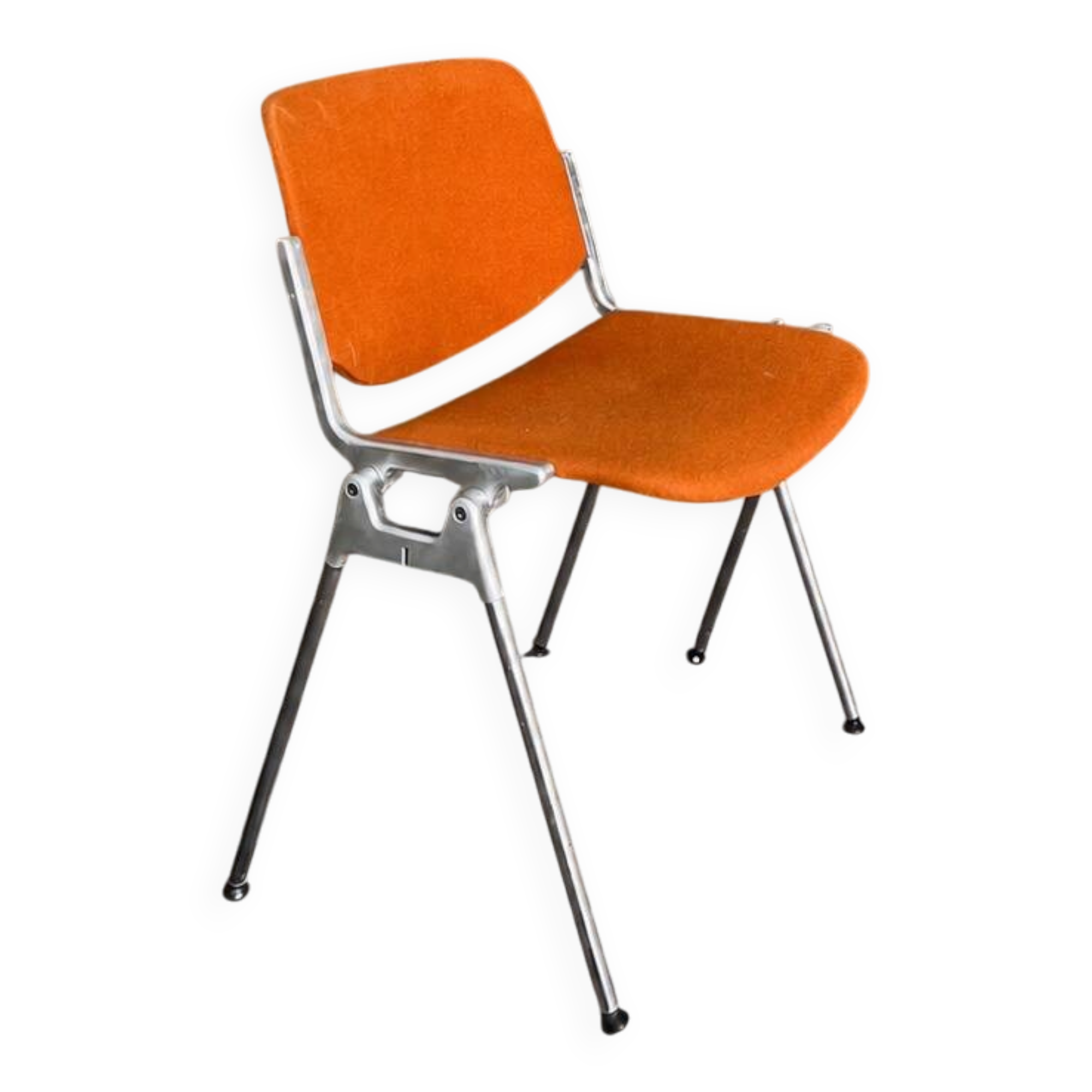 DSC 106 chair in orange by Giancarlo Piretti for Castelli, 1970s.